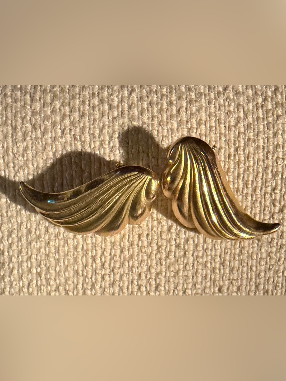 Vintage 14K Sculpted Wing Clip Earrings